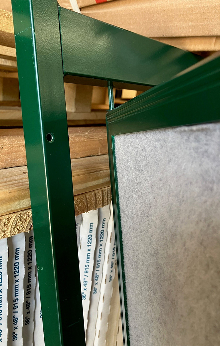 2ND341 5 Wall Mounted Moulding Displayer from Wessex Pictures